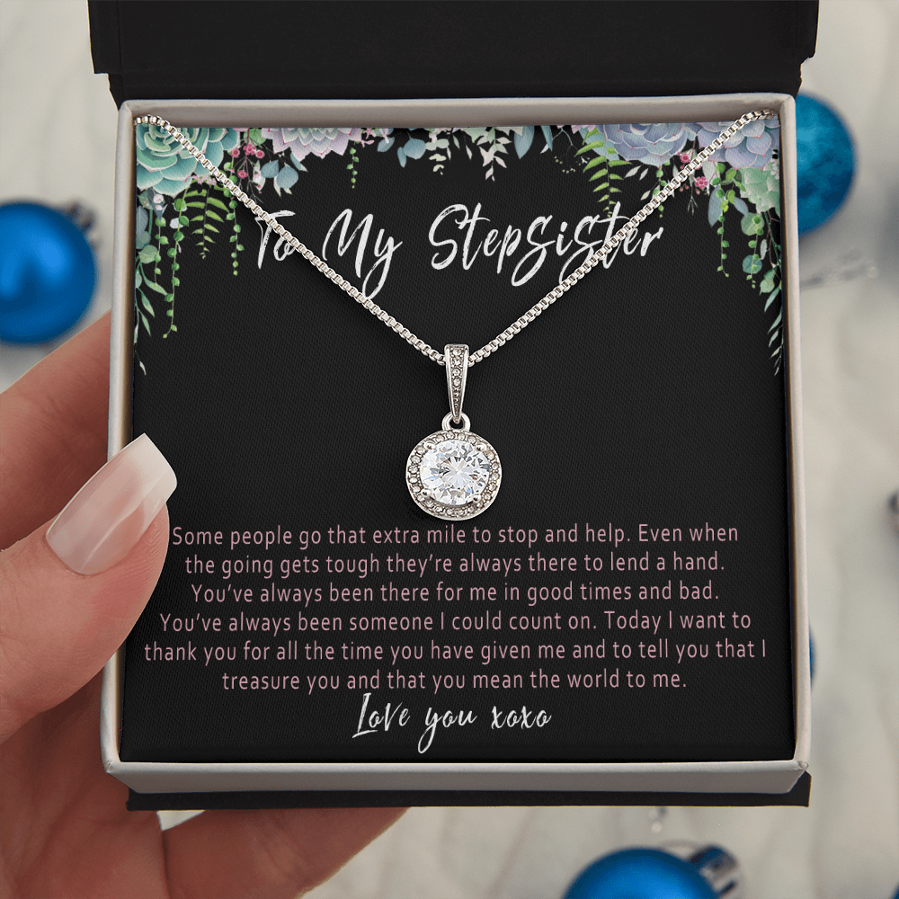 Stepsister Necklace – Meaningful Gift for Stepsister from Stepbrother or Stepsister - "Some people go that extra mile"