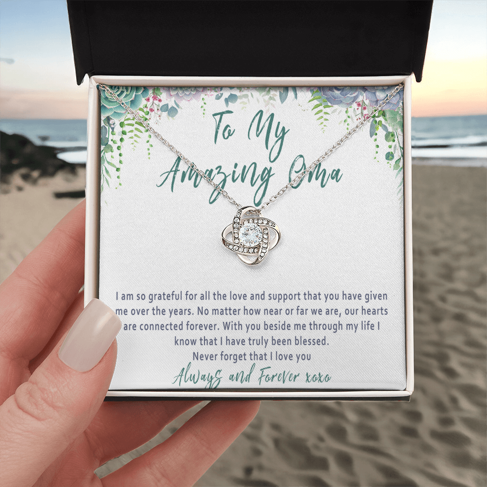 Oma Mother's Day Necklace Gift from Grandchild – Love Knot Oma Gift, Grandma Jewelry Keepsake - "I am so grateful for all the love..."