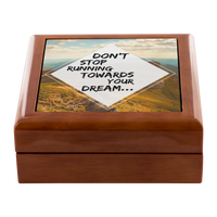 Load image into Gallery viewer, Inspiring Motivational Keepsake Box - &quot;Don&#39;t Stop Running Towards Your Dream&quot;
